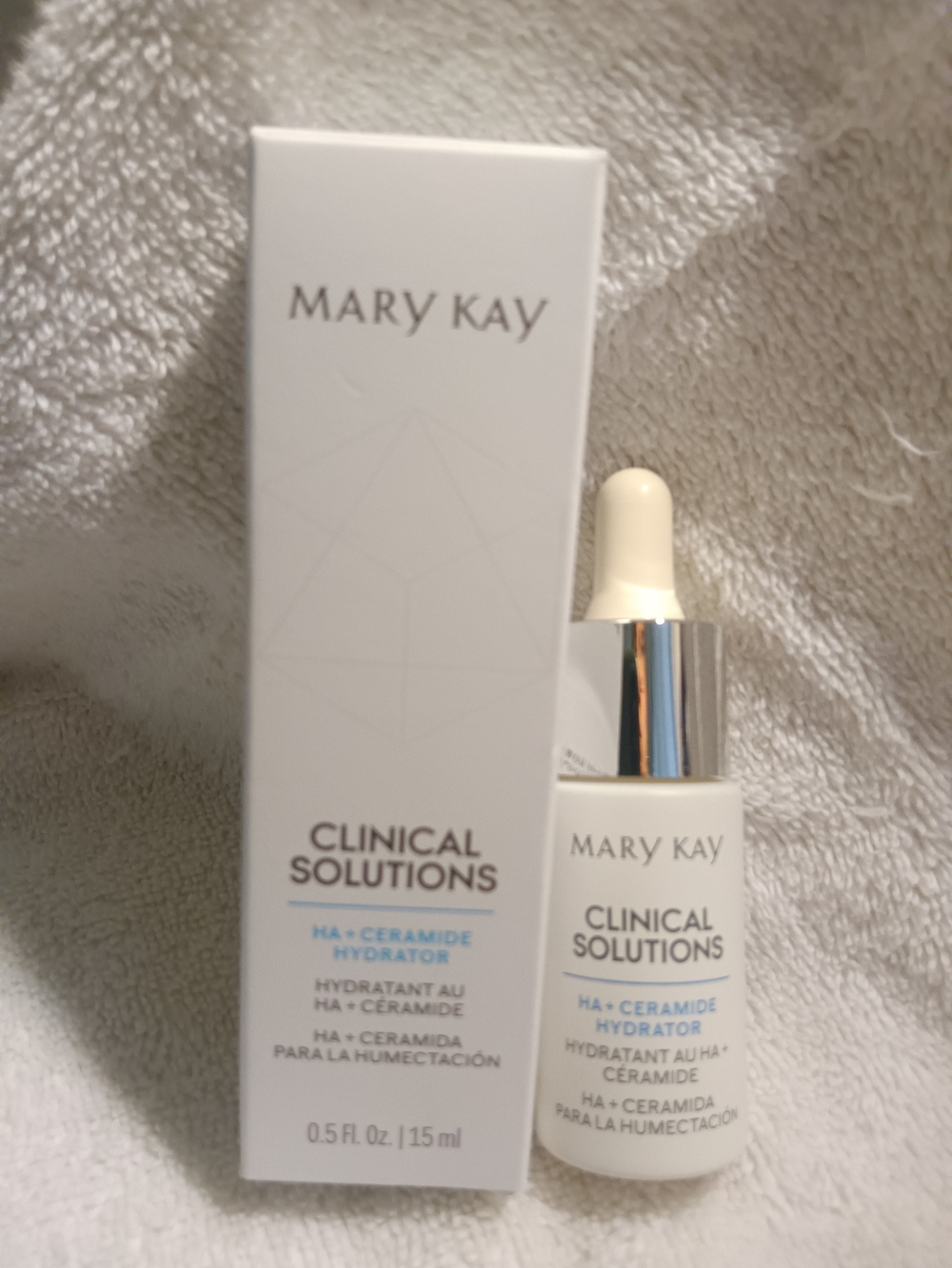 Mary Kay Clinical Solutions Hydrator Bottle - White & Silver